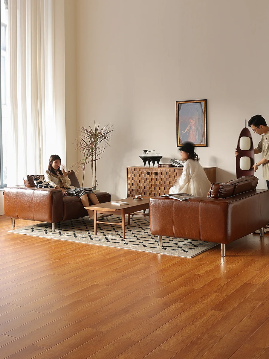 Guia Completo para Escolher o Sofá de Couro Preto Ideal para Seu Ambiente, image size:900x1200