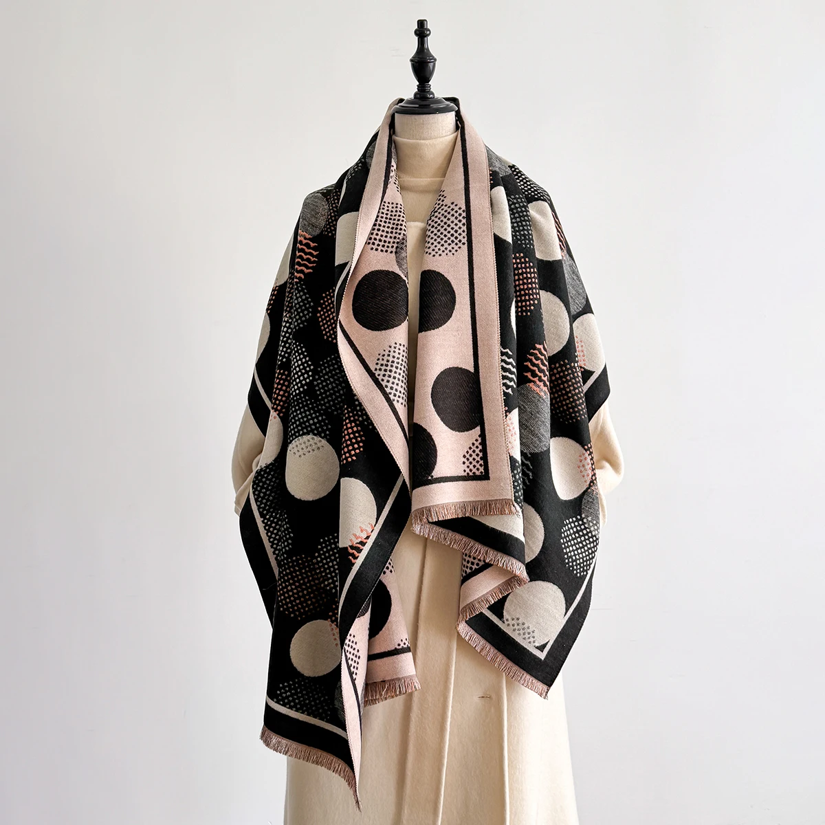 Fashion Women's Faux Cashmere Winter Scarf Vintage Printed Tasseled Shawl Warm Wrap Elegant Accessory Perfect For Winter