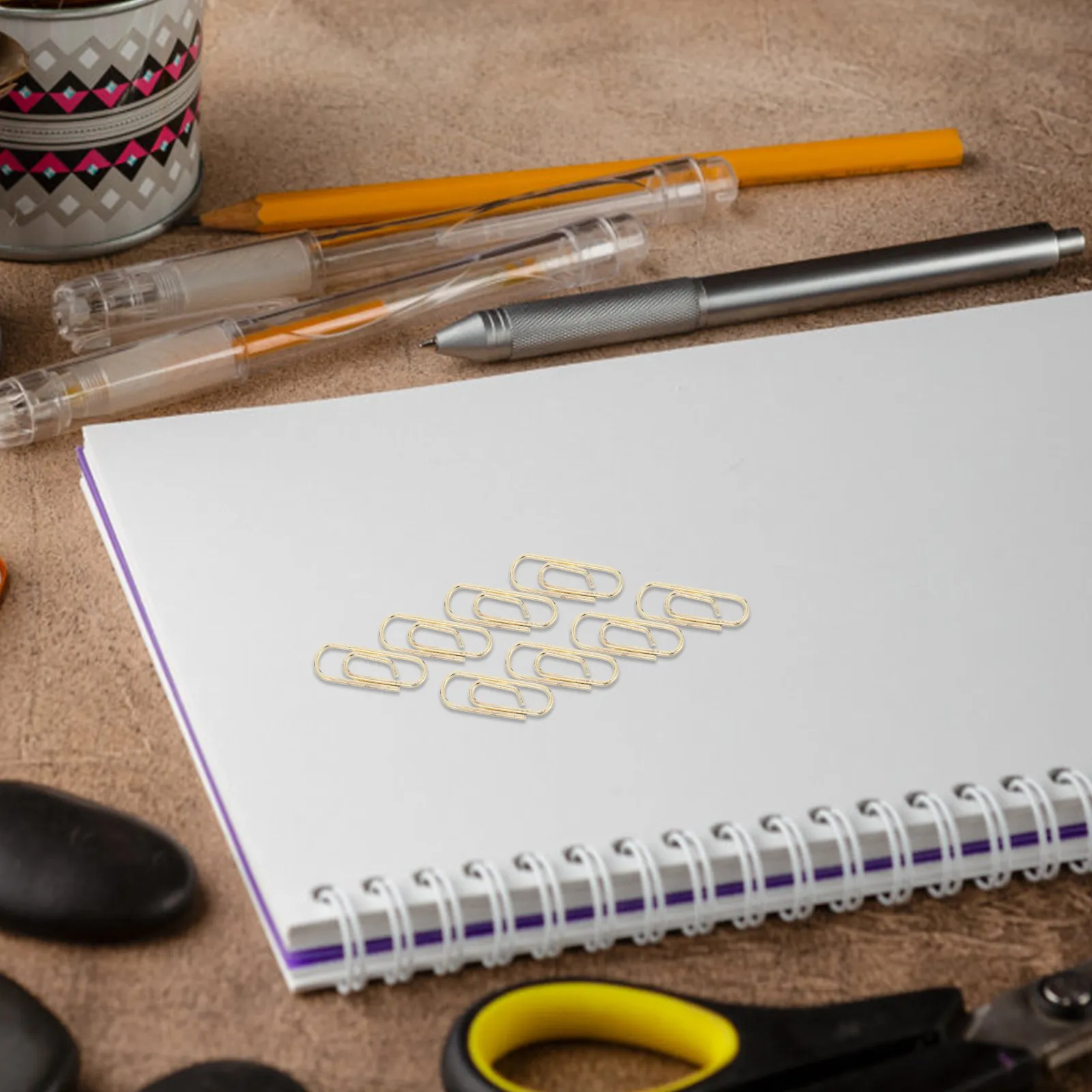 200Pcs 금속 종이 클립 골드 마감 사무실 학교 노트 사진 공예 장식 종이 클립 대량 세트에 대한 작은 미니 클립