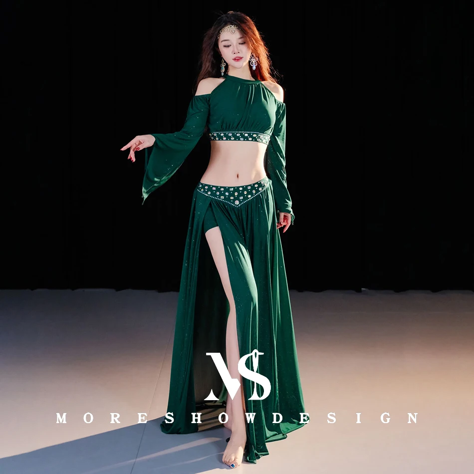 Costumes de danse du ventre pour femmes, haut + jupe, manches longues, vêtements de danse, ensemble de vêtements d'entraînement, tenues de danse 1 Costumes de danse du ventre pour femmes, haut + jupe, manches longues, vêtements de danse, ensemble de vêtements d'entraînement, tenues de danse 1