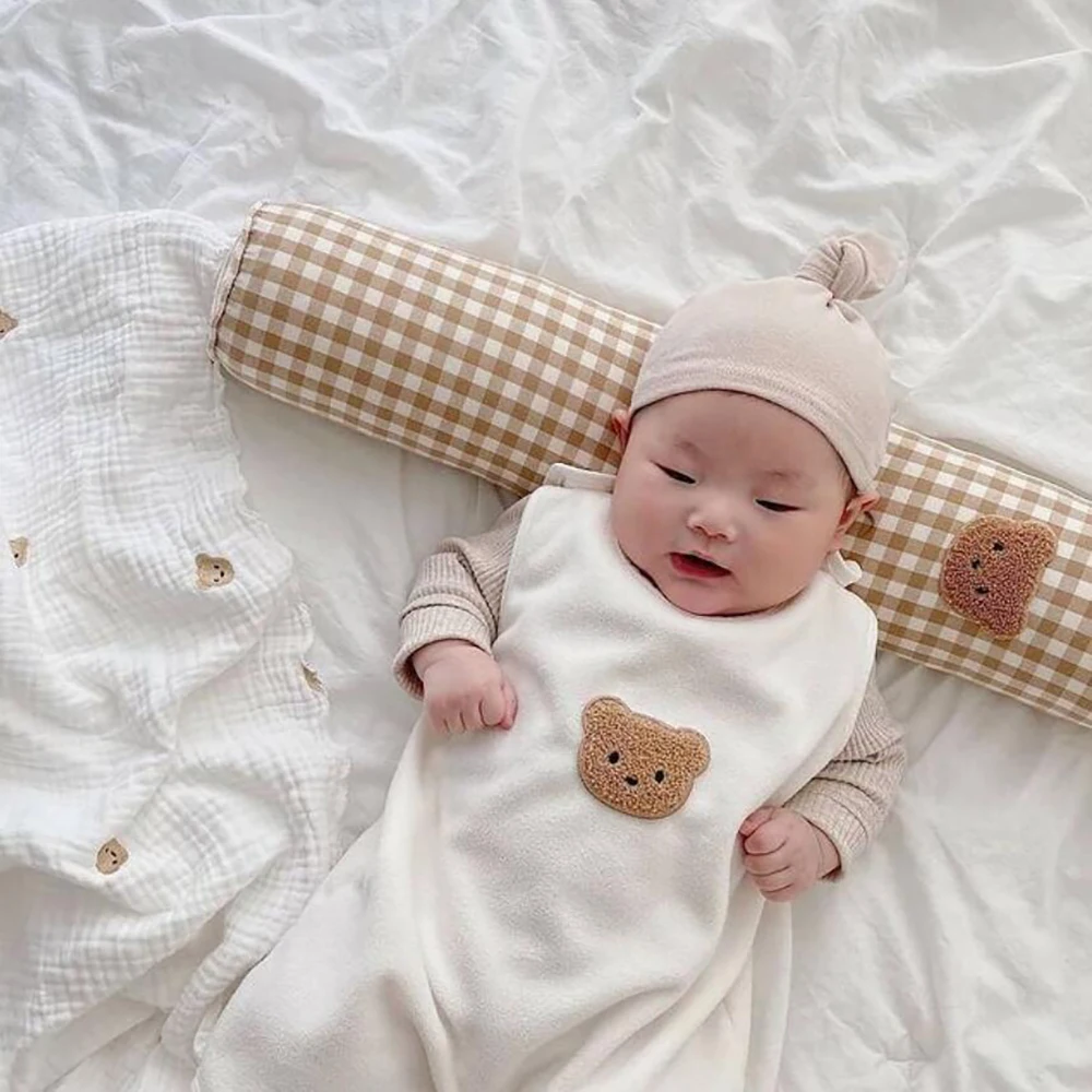 

Baby Pillow Cotton Round Shape Decorative Travel Pillow Nursing Baby Head Protection Cushion Detachable Bear Pattern Crib Bumper