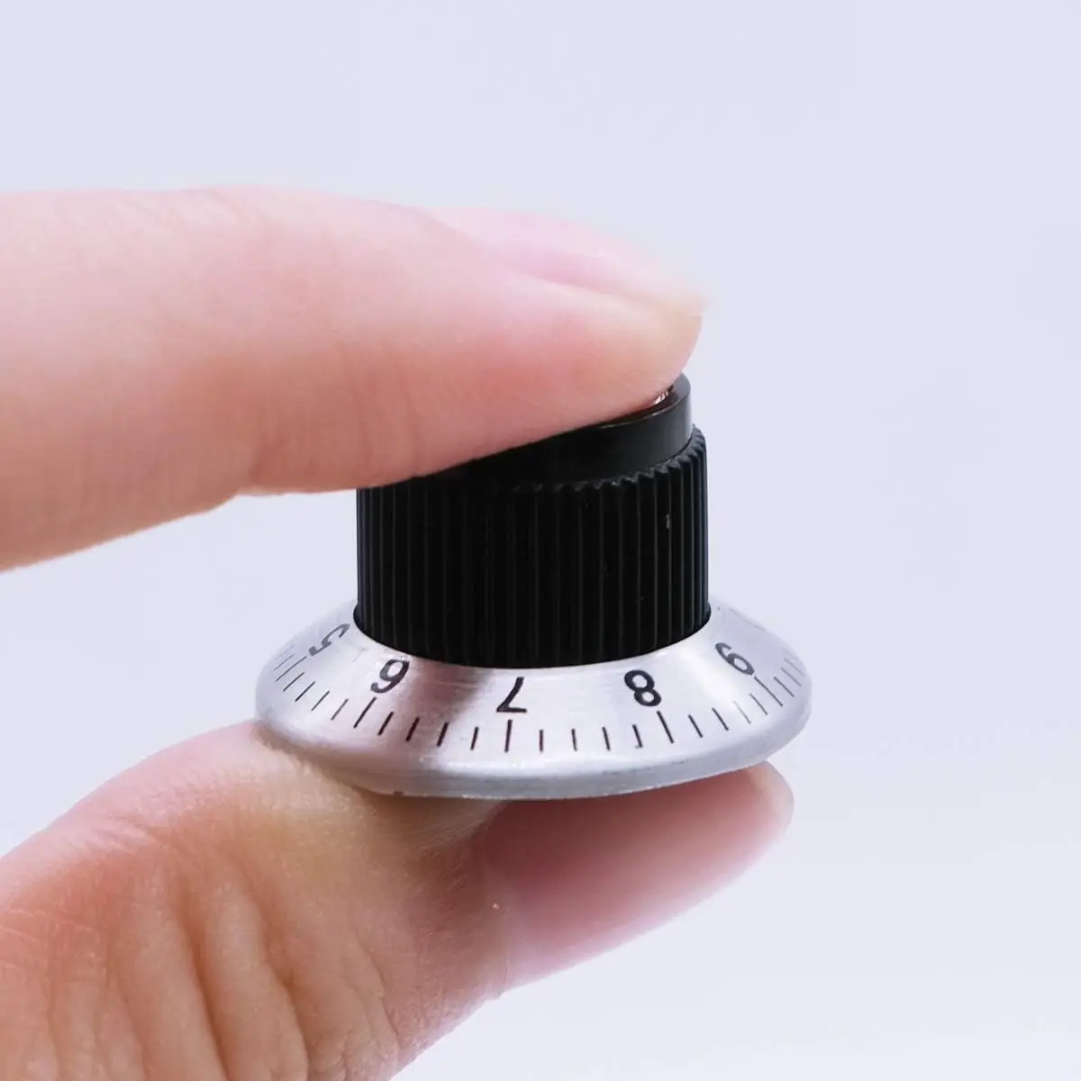 ぼうやたつ 2Pcs Black with Silver Potentiometer Control Knob Volume
