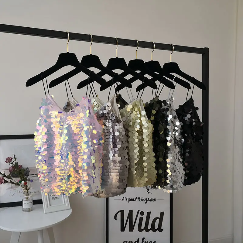 

Женская Блестящая майка с V-образным вырезом и лямкой на шее