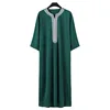 2026 New Men Arab Thobe Muslim Robe Middle Eastern Comfortable Casual Wear