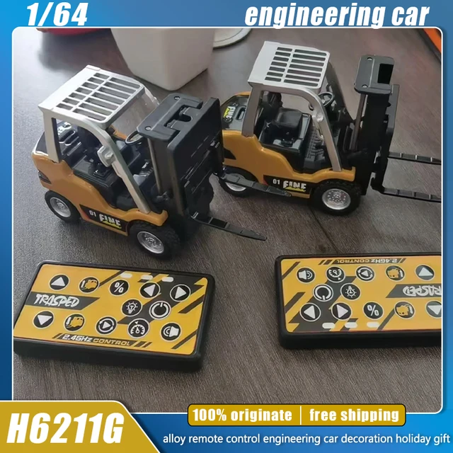 حار 1/64 RC سيارة صغيرة الهندسة سيارة مزدوجة التحكم عن بعد سبيكة التحكم عن بعد الهندسة سيارات الصبي سطح المكتب هدايا العيد اللعب 1