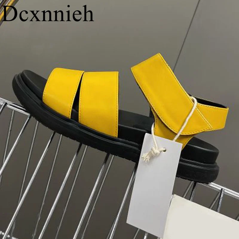 

New Summer Solid Color Open Toe Thick Sole Slippers for Women's Simple Outdoor Leisure Holiday Sandals Fashion Summer Flat Shoes