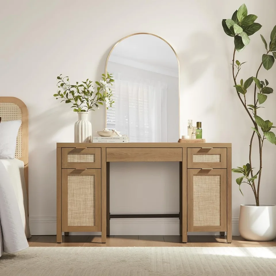 ラタン机 52インチの大型ラタン製ホームオフィスデスク（収納付き）- 3つの