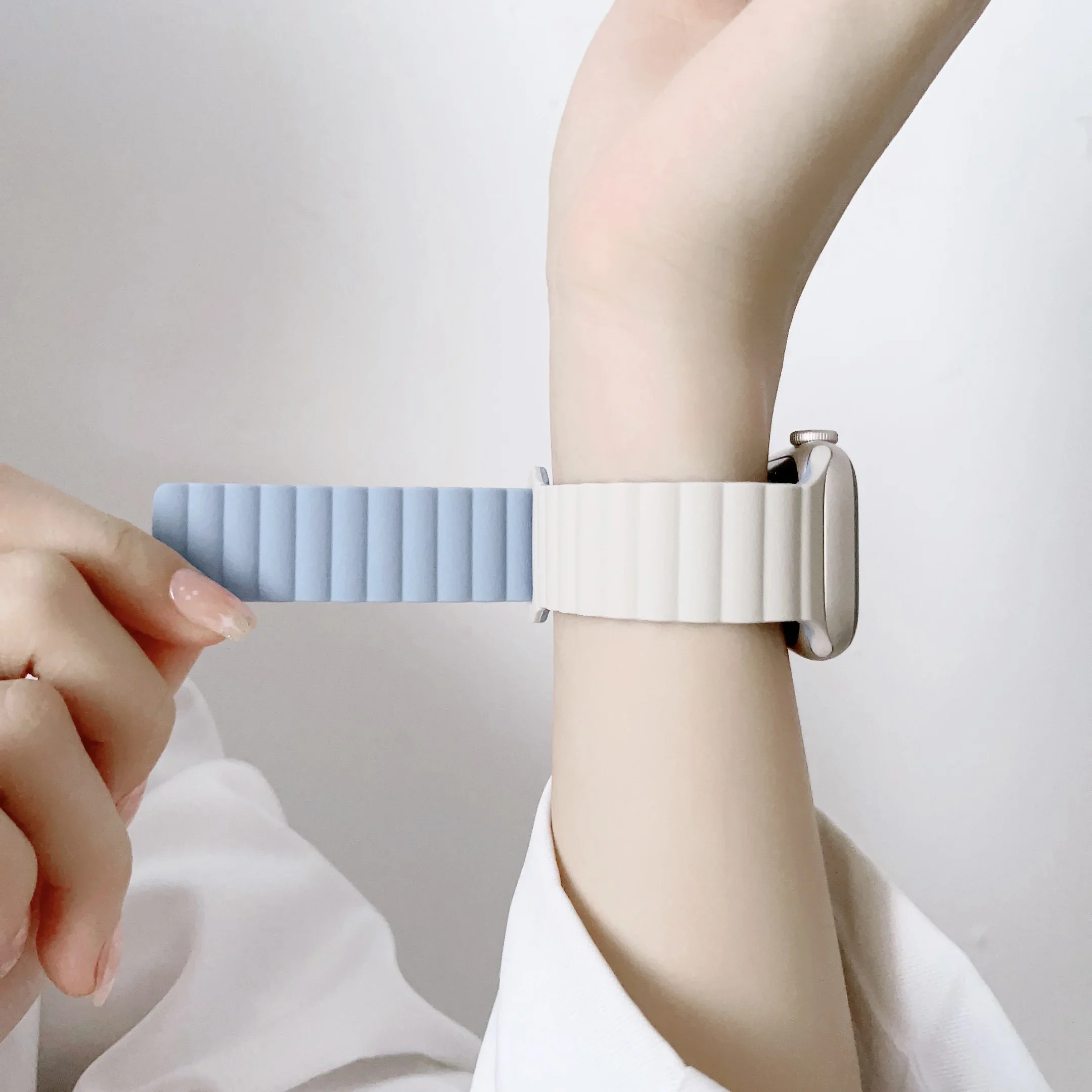 Magnetic Silicone Loop Bracelet
