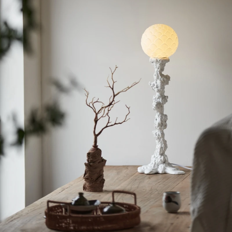 Candelabra lamp, Chinese Zen tea room, tea table, retro homestay decoration space, antique lamps