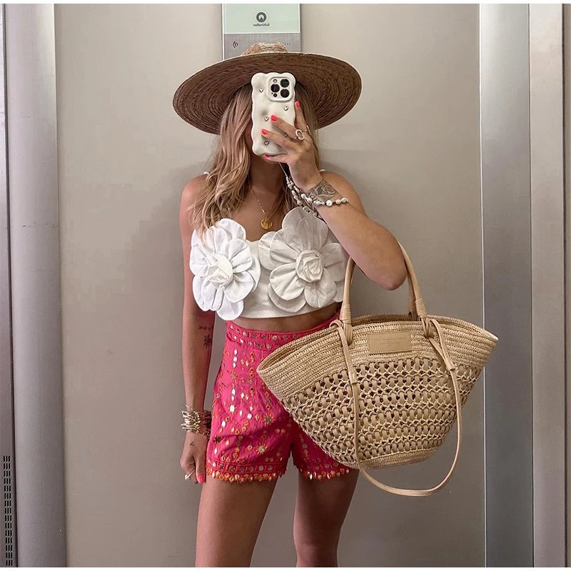 Sexy Chic 3d Floral Croptop Women Backless Sleeveless White Female Slip Vests Spring Summer New Fashion Street Lady Tops