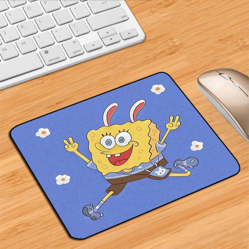 Tanie Spongebobs podkładka pod mysz do gier Gamer mata gumowa mała Mausepad akcesoria Pc Cartoon sklep