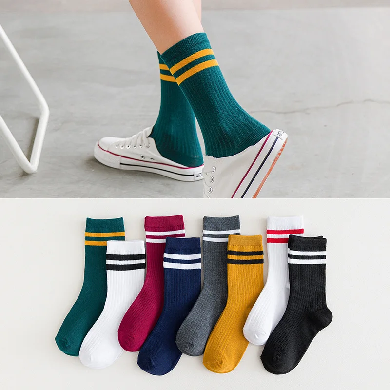 Harajuku Retro Weinrot Crew Socken Baumwolle Stricken Gestreiften Lange Socken Streifen Japanische High School Mädchen Nette Lose Socken Mode