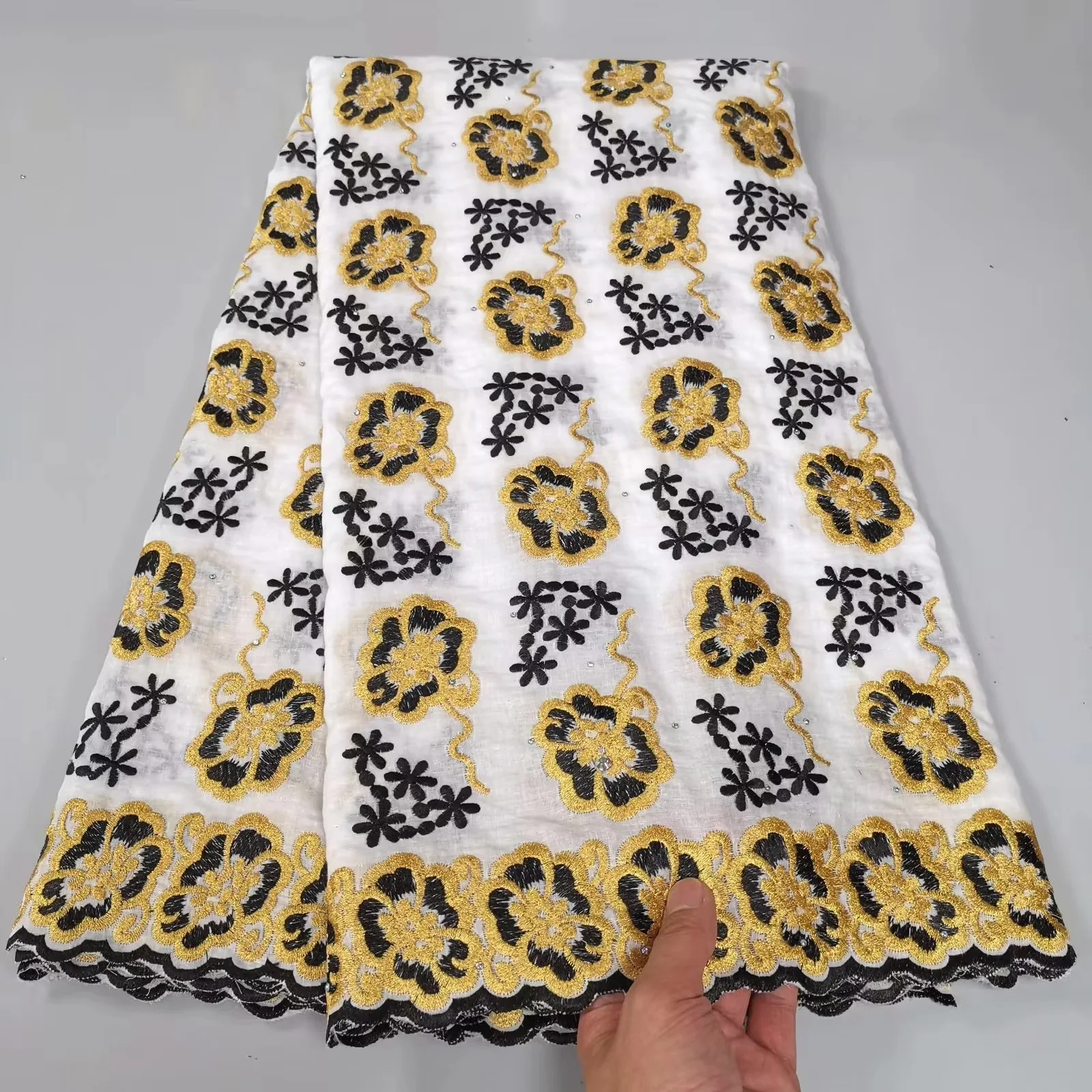 

Hot Sale Swiss Voile Lace In Switzerland Man Woman Daily Materials African 100% Cotton Lace Fabric Rhinestones Embroidery Sewing