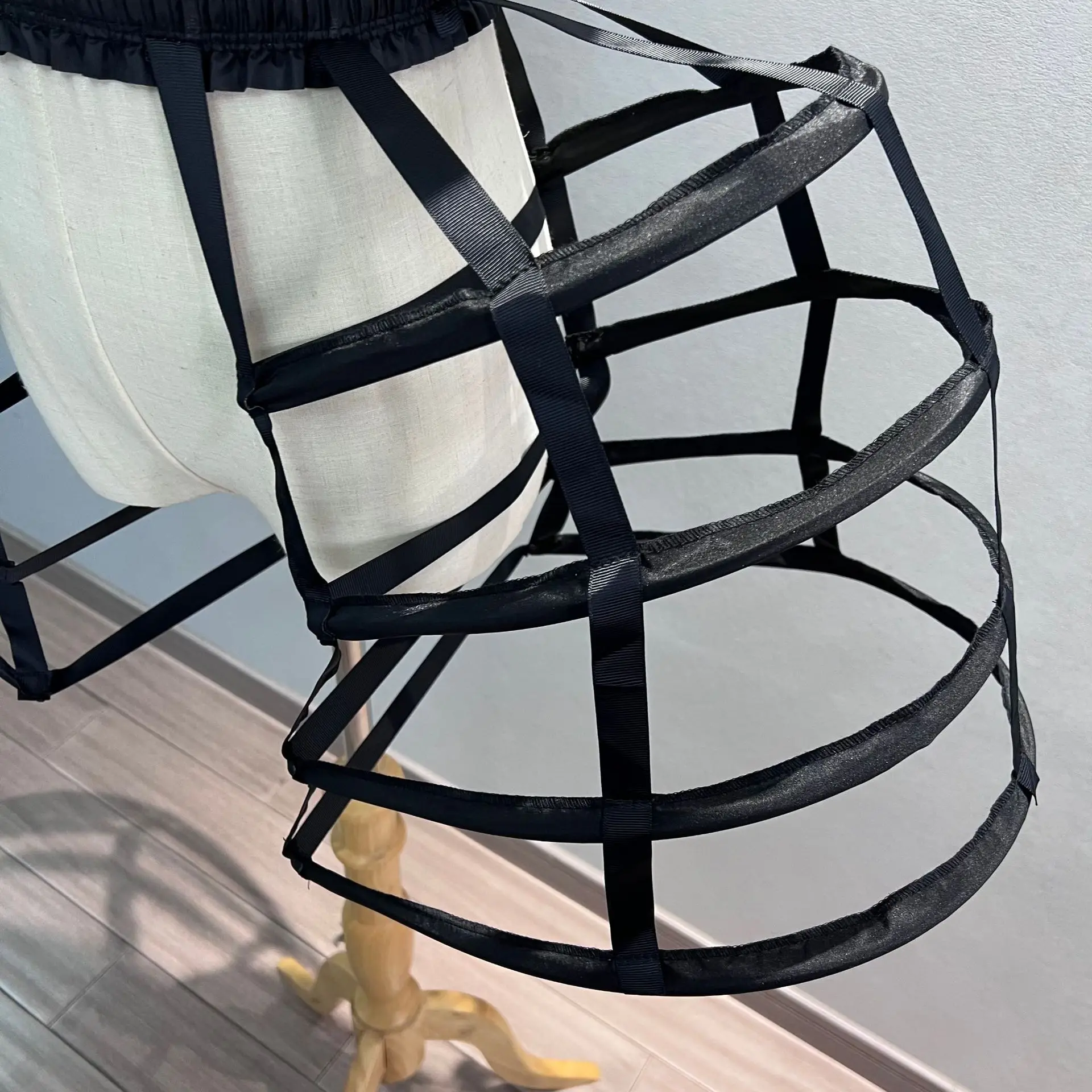 Wedding Petticoat Vintage Underskirt 4 Hoops Black Bird Cage Skirt Petticoat for Victorian Ball Dress