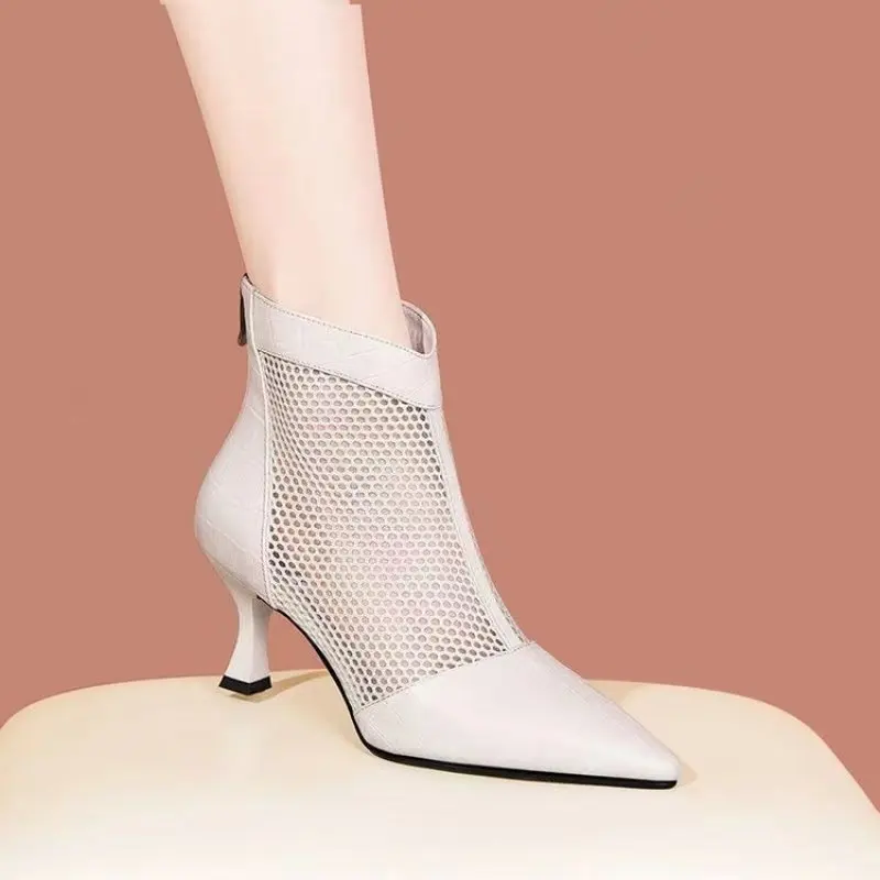 Ladies Hollow Mesh Boots New Mesh Short Boots Comfortable Breathable Women Shoes Fashion Boots Women Zapatos Mujer Sapato