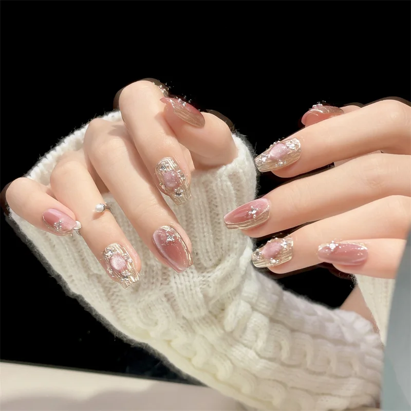 Buccellati Styles Premere Sulle Unghie