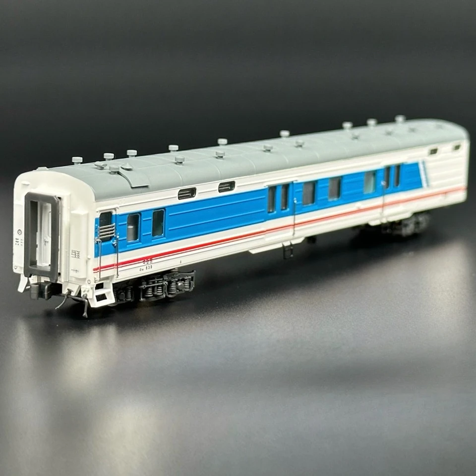 N タイプ 1/160 おもちゃの列車 UZ22 旅客郵便車北朝鮮塗装青い列車