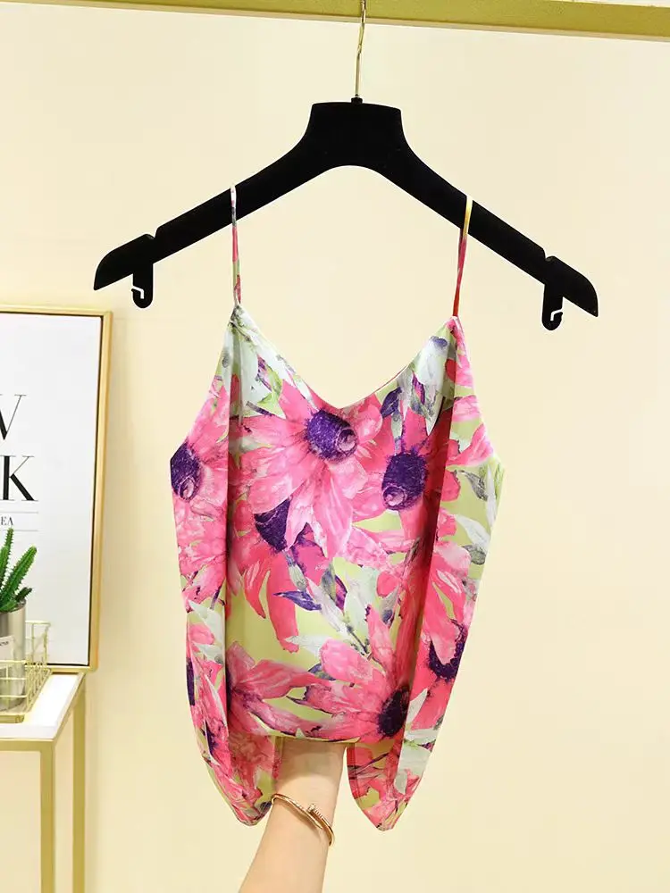 

2024 Summer New Floral Halter Vest Women Loose Silk Satin Soft Tank Top Camisole Feminine High Quality