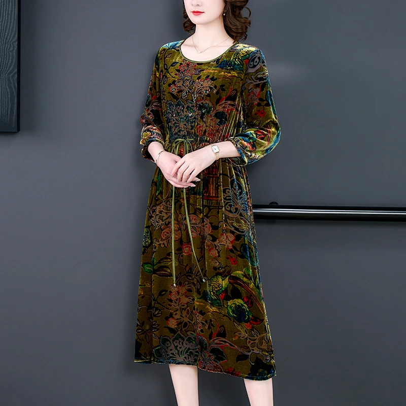 

2024 Autumn New Green Floral Veet Chic Midi Women Elegant Casual Korean Vintage Bodycon Party Night Dress