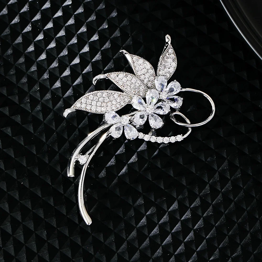 

Bauhinia Brooch Silvery Cubic Zirconia Inlaid Metal Brooches for Women Non-slip Pins Dress Suit Accessories Birthday Party Gift