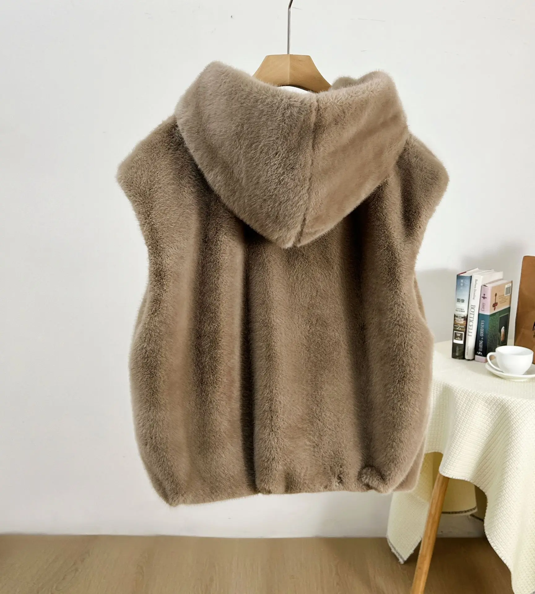 2025 Spring New Fashion Women's Solid Color Elegant Casual Trendy Simple Basic Loose Sleeveless Coats Female Clothes Vests Tops