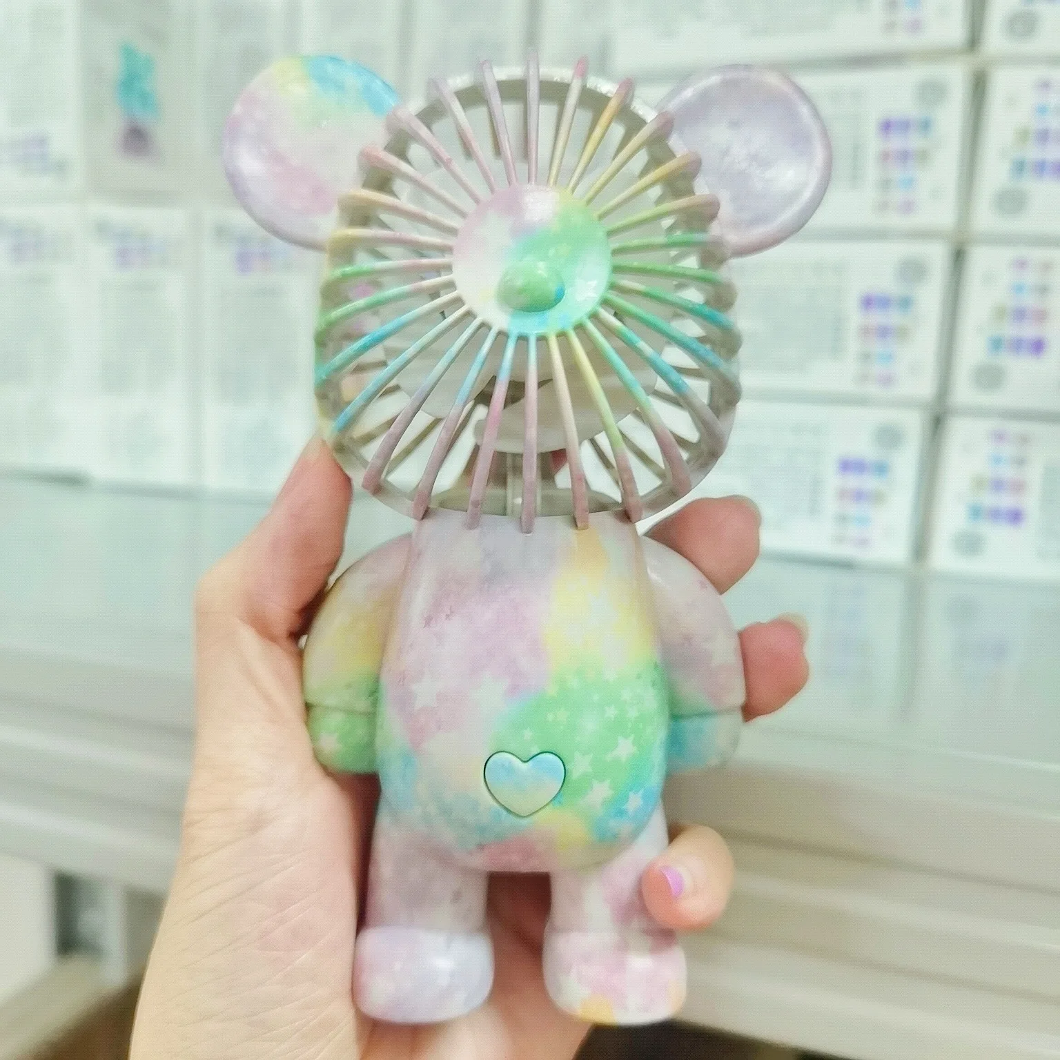 Car Ornament Model New USB Mini Cute Cartoon Bear Fan Wind Power Handheld Portable Fan Convenient Office Small Fans Gifts