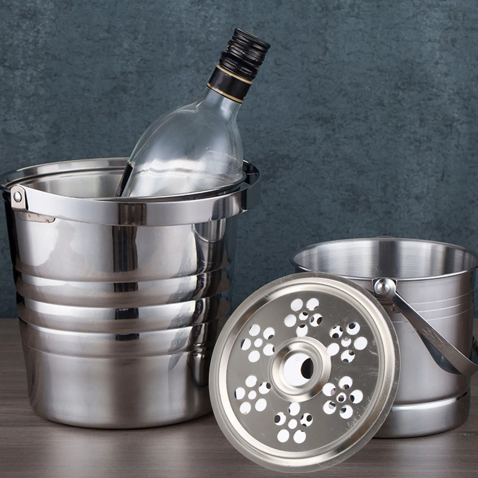 Ice Container Stainless Steel Rust Proof Cocktail Ice Bucket Portable Handle with Drip Tray Tongs for Parties for Wine