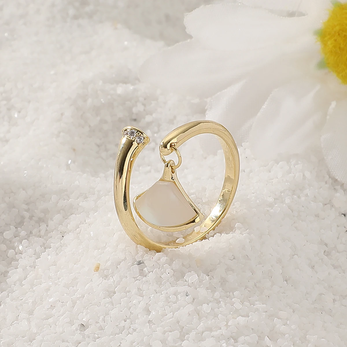 Original Smart Women's Fashion Ring Fan Shape Shell Zircon Open Ring Party Jewelry Accessory Gift For Women 3