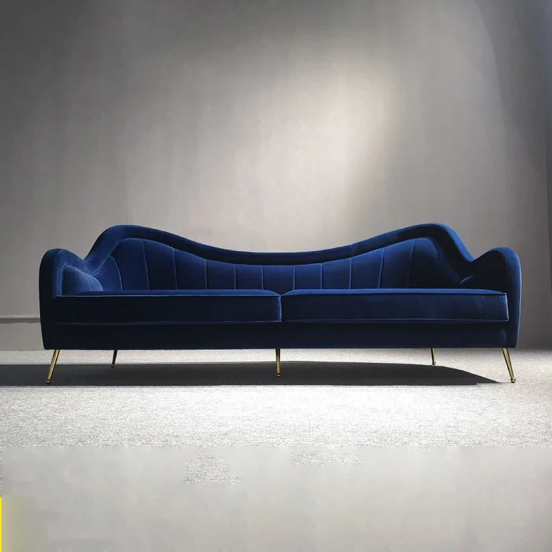 

Nordic Licht Luxus und Einfachheit Moderne Gebogene Einzigen Doppel Drei Sofa Wohnzimmer Kombination Designer Kleidung Shop Flan