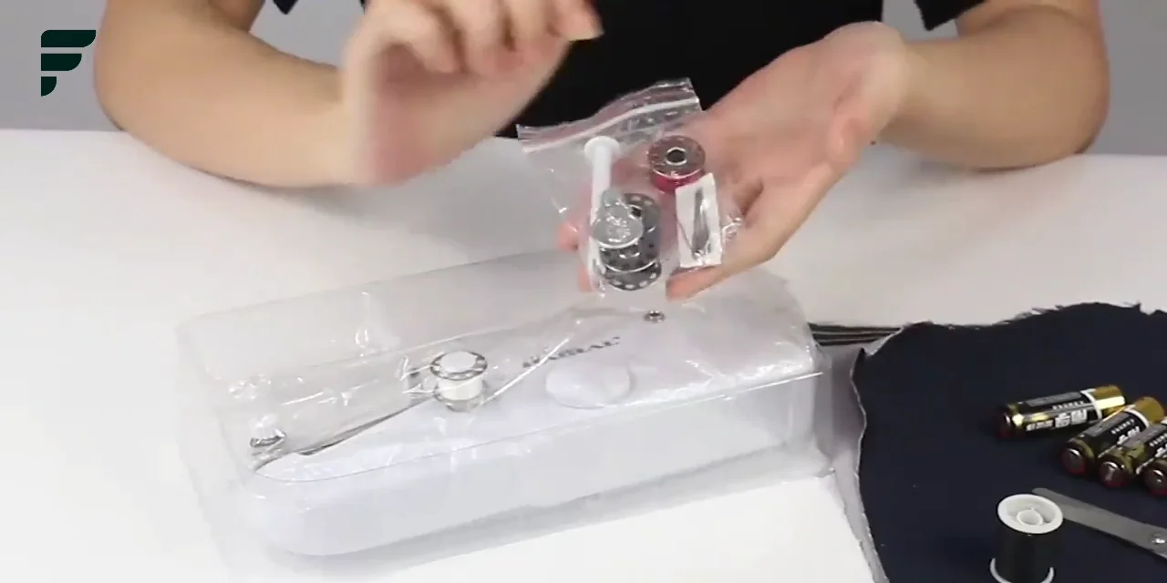 Handheld portable sewing machine handy stitch 101 mini electric sewing ...
