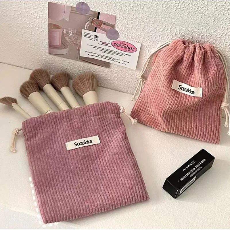 Geschenktüten aus geripptem Samt, 7 x 9 cm, 9 x 12 cm, 13 x 17 cm, 50 Stück/Lot, individuelles Logo, Cordbeutel, Schmuckbeutel mit Kordelzug – Detail 6