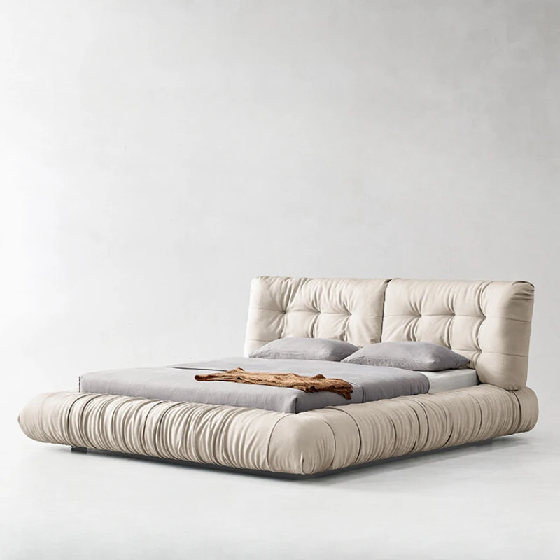 

Italian minimalist matte fabric bed baxter double designer modern minimalist Italian Milano cloud bed