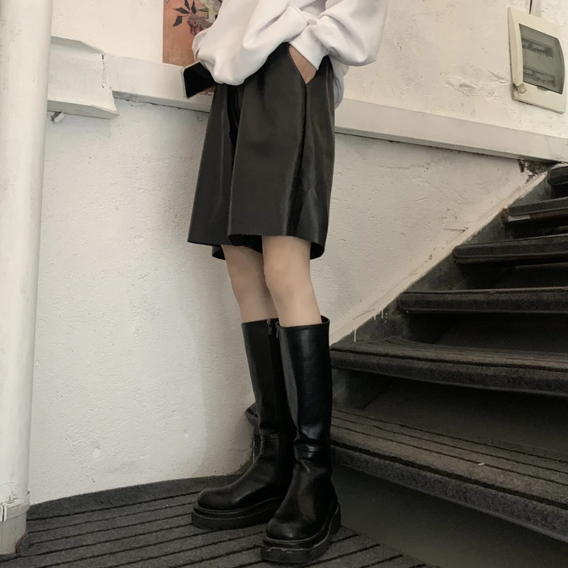 Women's Solid Color Leather Shorts, Casual Clothes, Basic Short PU Pants, Punk Style, Sexy Streetwear, Fashion Trends, Teenage G