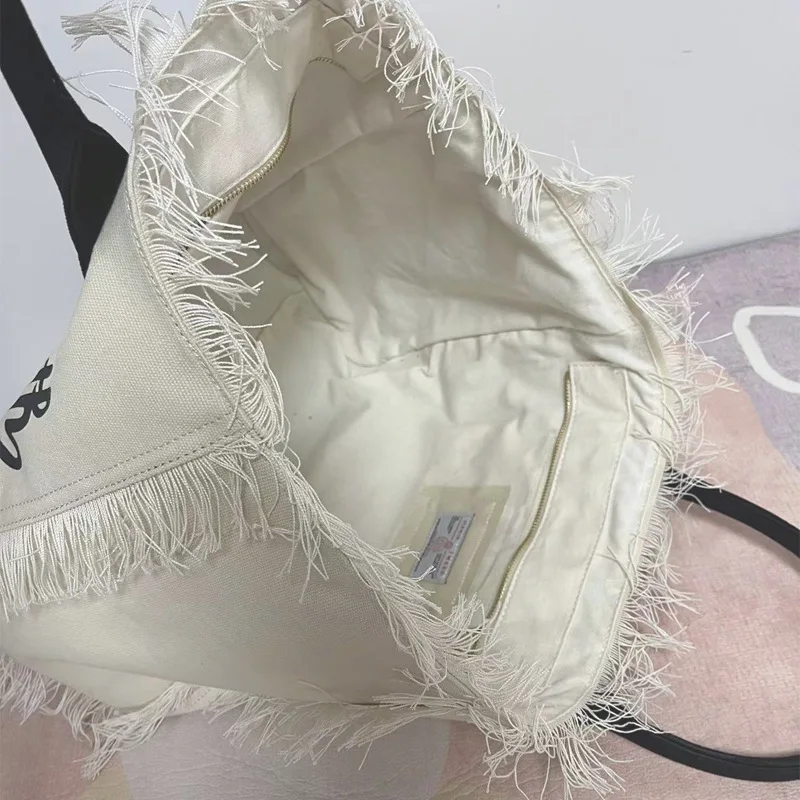 S09c50017db3143e68d04623aa07ab035n