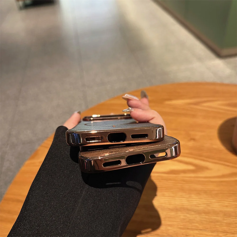 Luxury Frameless Matte Phone Case with Golden Plating and Magnetic Magsafe Wireless Charging Compatibility