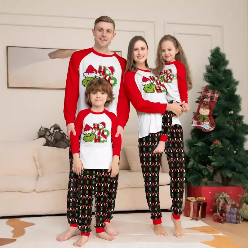 thumbnail image 1 of Conjunto de trajes familiares a juego con estampado de dibujos animados, pijamas navideños para padre, madre e hijos, ropa de dormir informal holgada para Navidad, 1 of 5