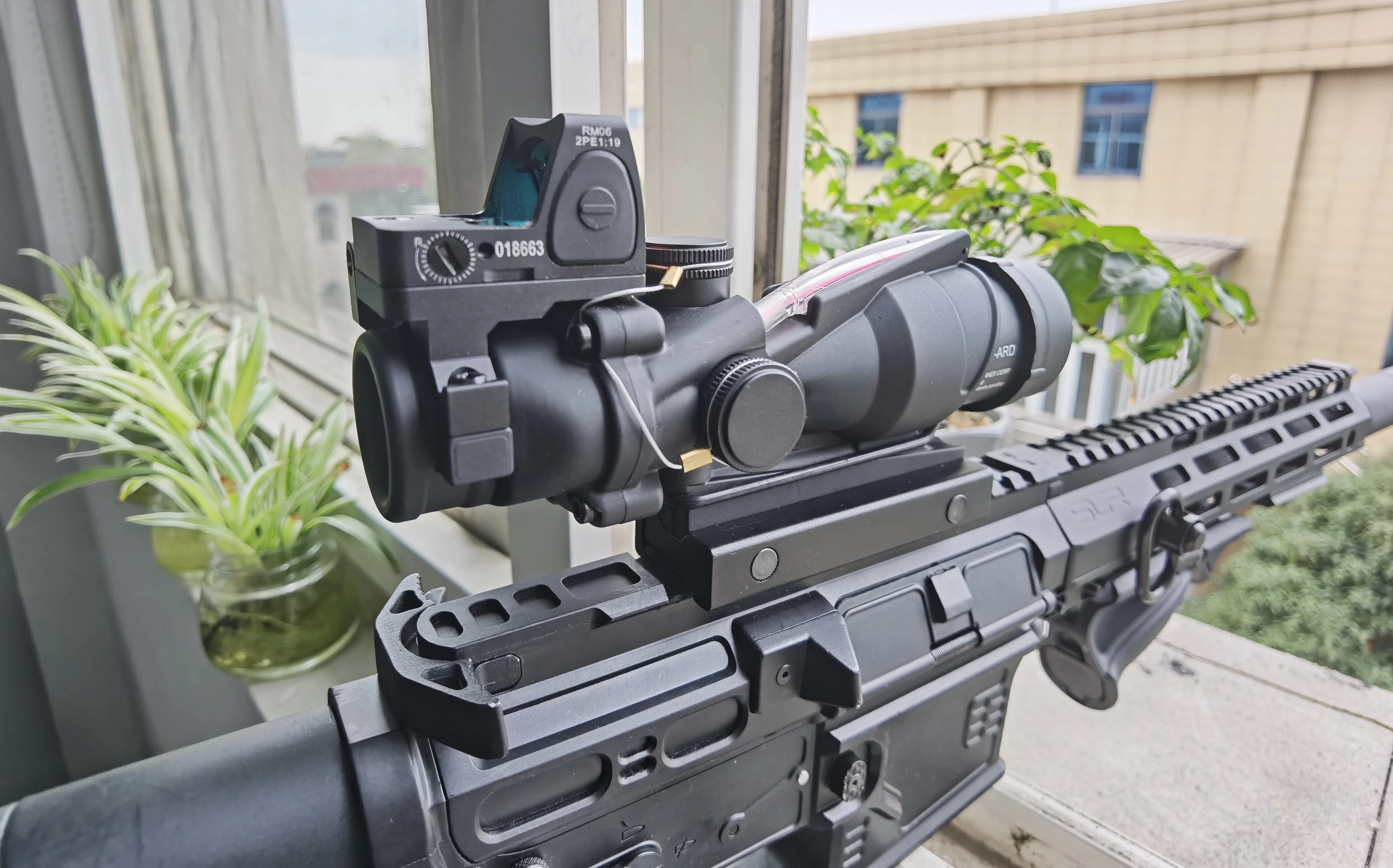 

ACOG 4X32 Red/Green Fiber Optics Scope Cross/ Arrow reticle Sight With RMR.308.556 AR15.22LR