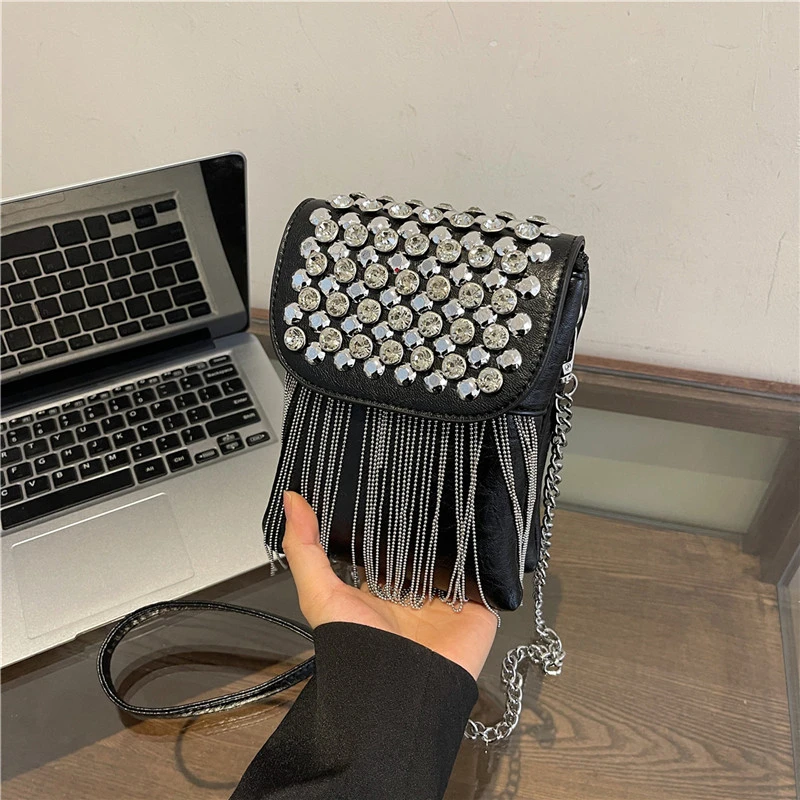 Quaste Umhängetasche einfarbig Pu Leder Damen tasche Luxus besetzt Diamant Handtasche Mode Mini kleine Umhängetasche – Detail 1