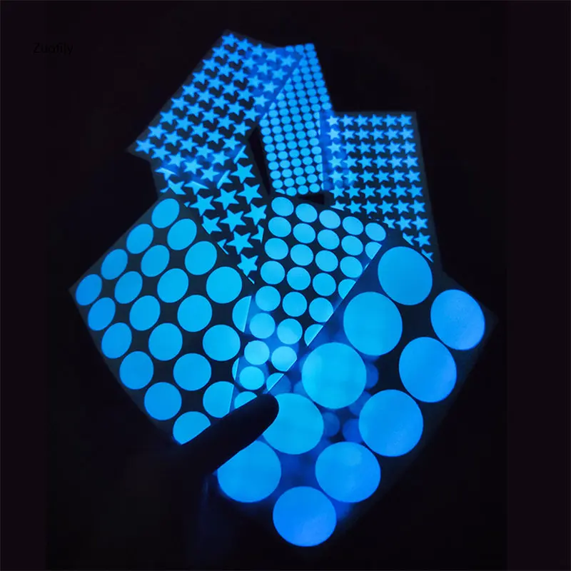 Fluorescent Stickers Luminous Wall Stickers Dots Star Glow Wall Stickers Fluorescent Wall Decals for Kids Bedroom Ceiling Home Decor Luminous Sticker