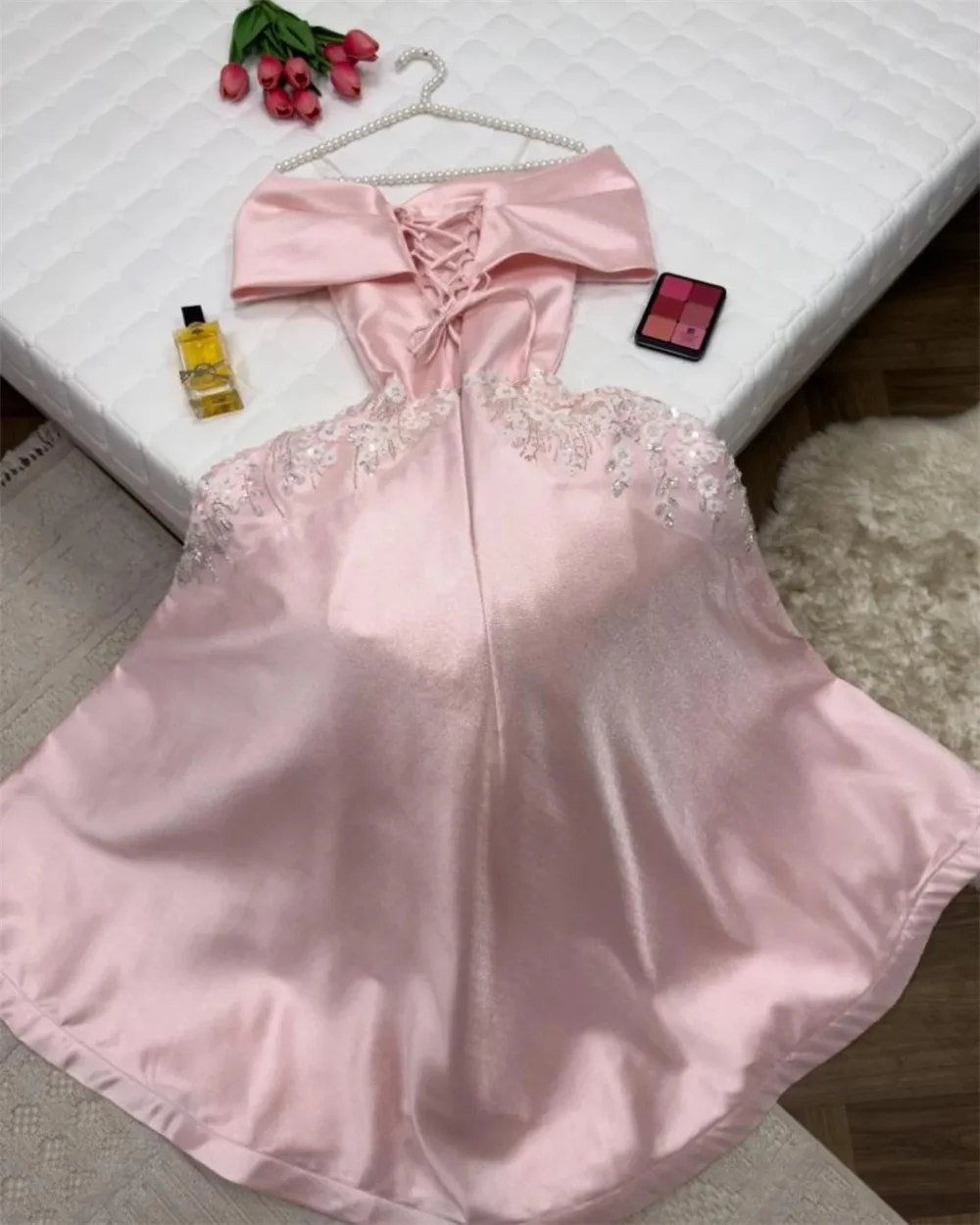 كاثي مخصص الوردي قبالة الكتف الترتر يزين فساتين لح...