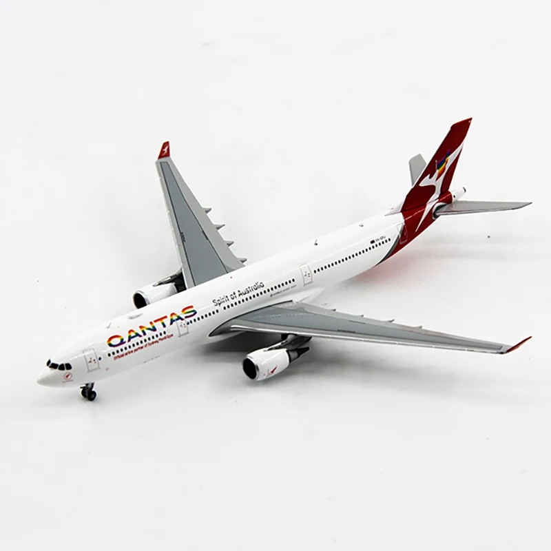 QANTAS Airbus A330-300 1/400スケール s-l400.jpg