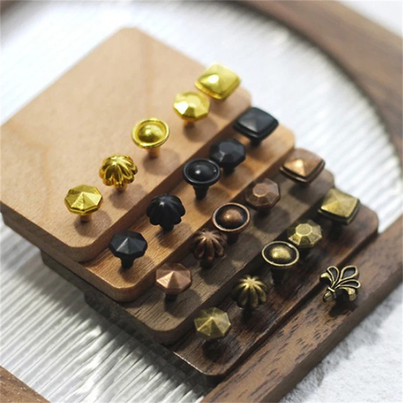 

1/12 Dollhouse Miniature Door Drawer Handles Mini Furniture Flower Shape Brass Knobs Doll House DIY Accessories Gift