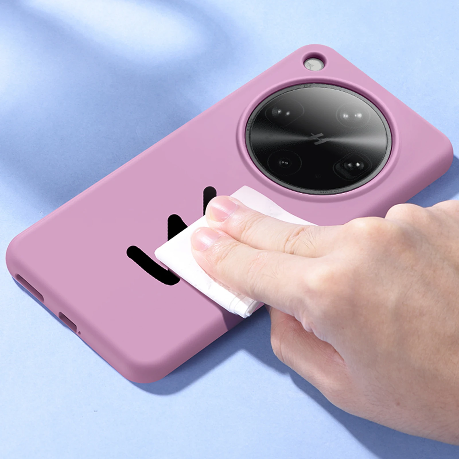 Shockproof Soft Liquid Silicone Phone Case with Skin Fleece Protection and Retail Packaging
