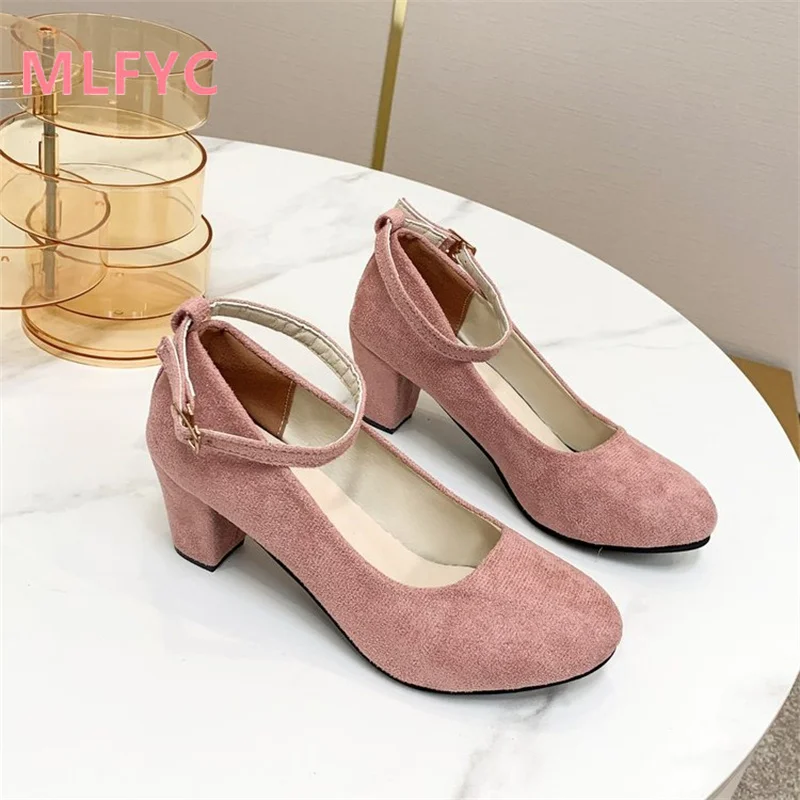 Spring and Autumn New High Heels Waterproof Platform Buckle Thick Heel Medium Heel Shallow Mouth Professional Single Shoe Women