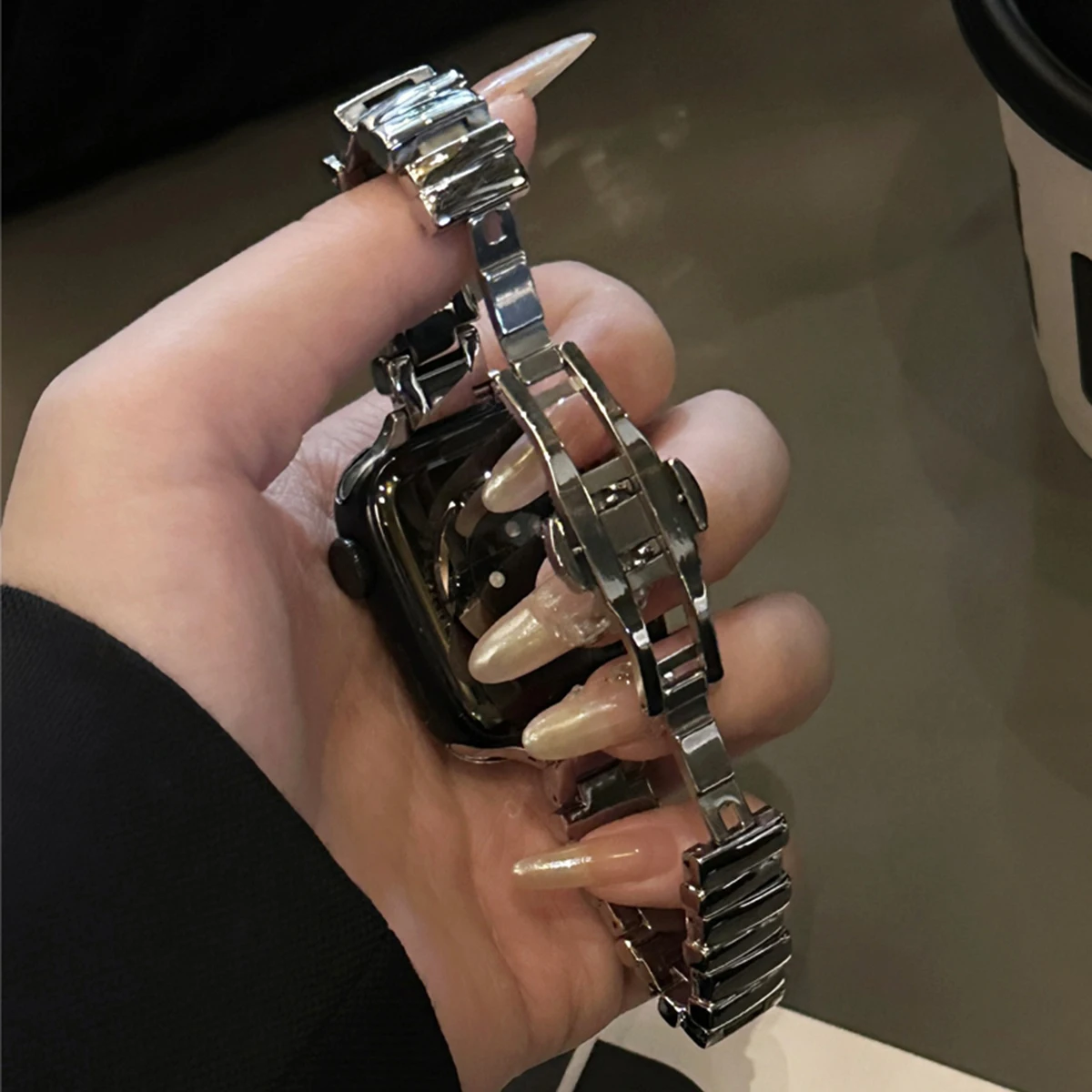 รูปสินค้า สายนาฬิกาโลหะ Apple Watch ยืดหยุ่น ทนทาน หลายขนาด