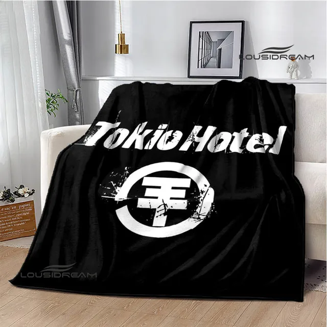 편안함과 스타일이 조화를 이룬 Tokio 호텔 밴드 레트로 프린트 담요
