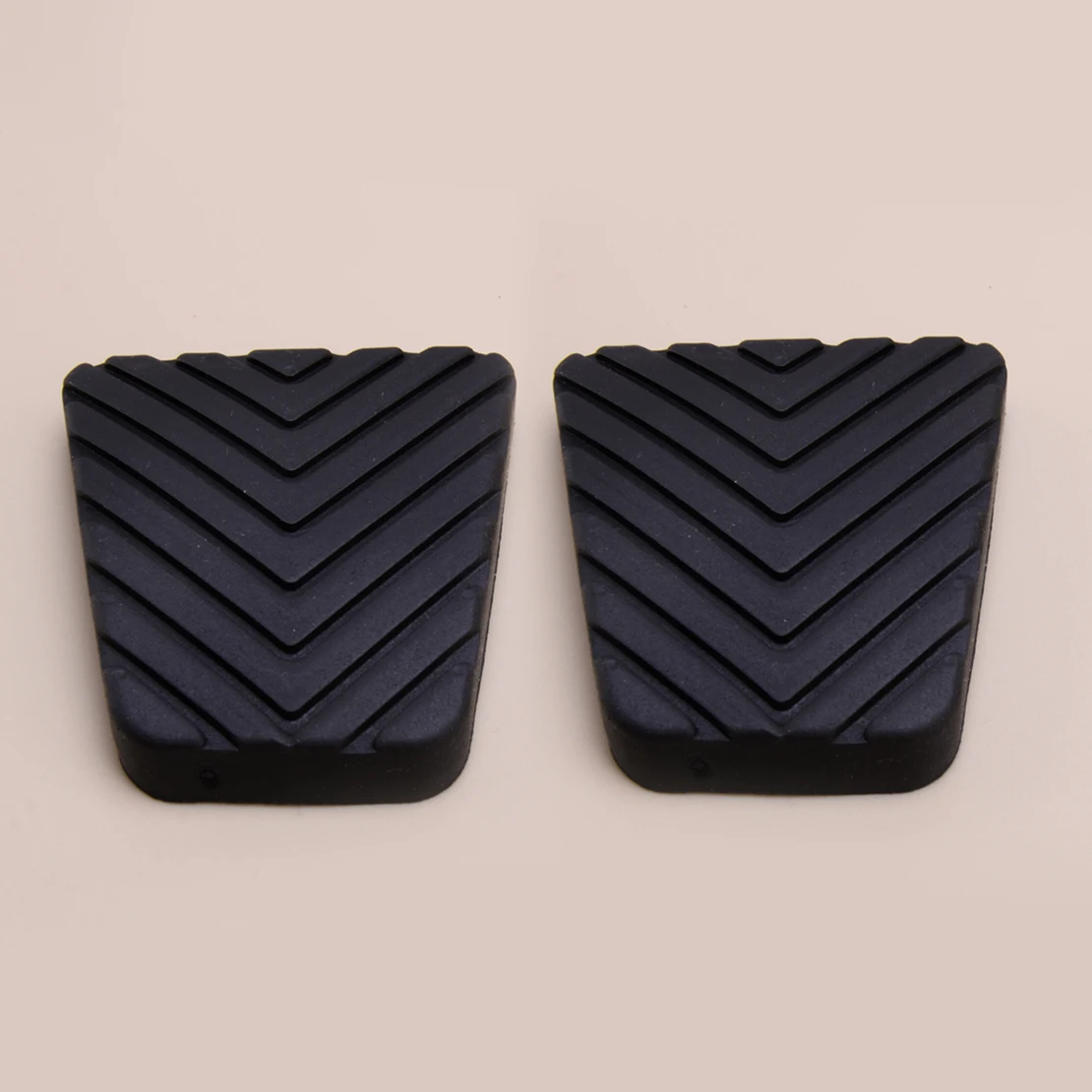 MB193884 32825-36000 3287037000 2Pcs Brake Clutch Pedal Pad Rubber Cover CM2096 Fit for Mitsubishi Hyundai Dodge
