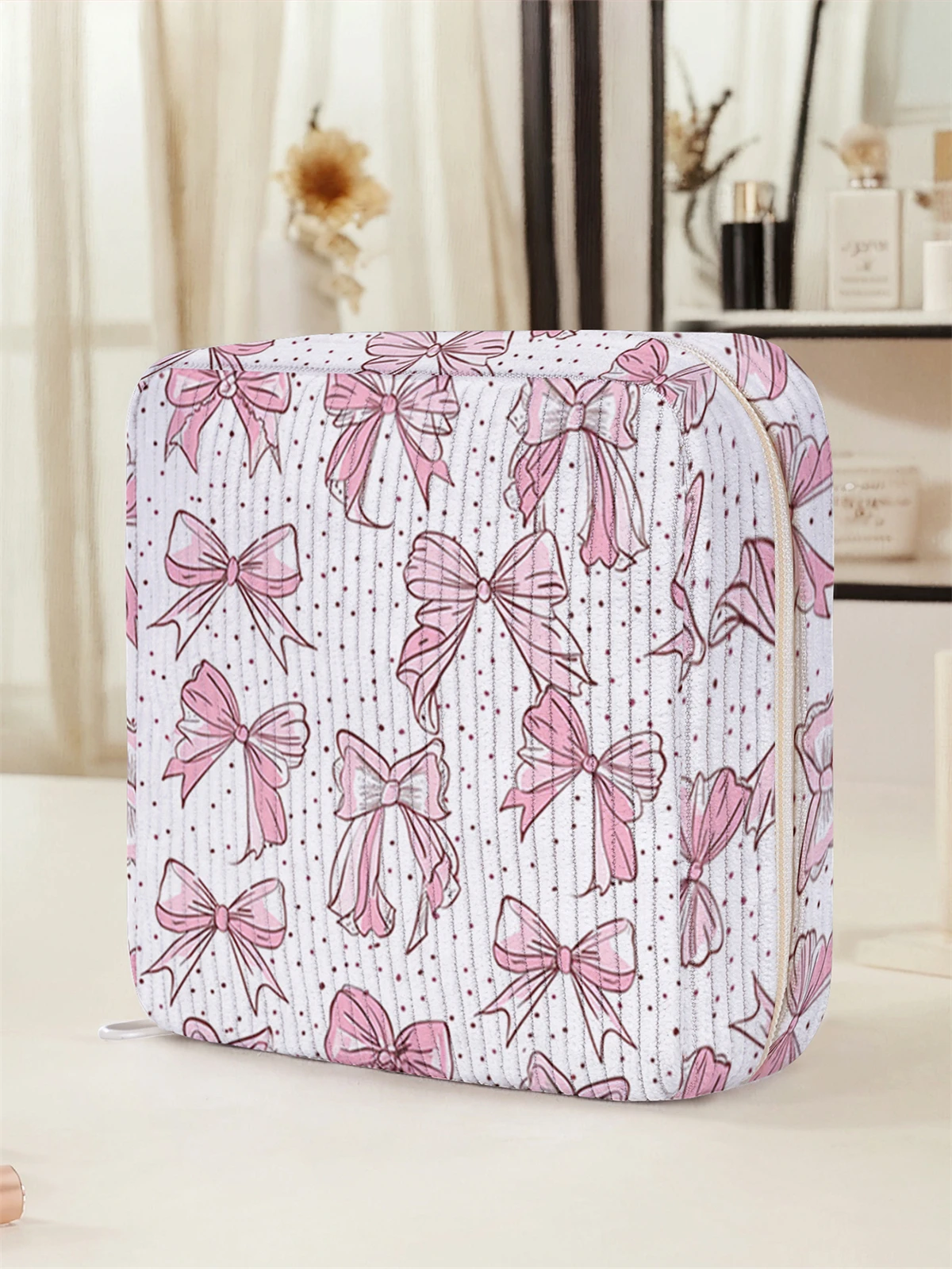 Butterfly pattern printed sanitary napkin storage bag, women's lightweight tissue bag, sanitary tissue bag