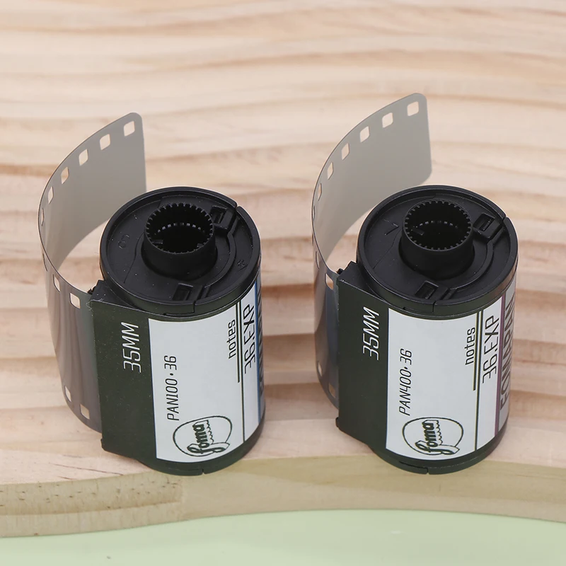 1 ROLL 135mm Move Films Black & White Subpackage Rolls 36 Exp/Roll For Point-and Cameras black and white film