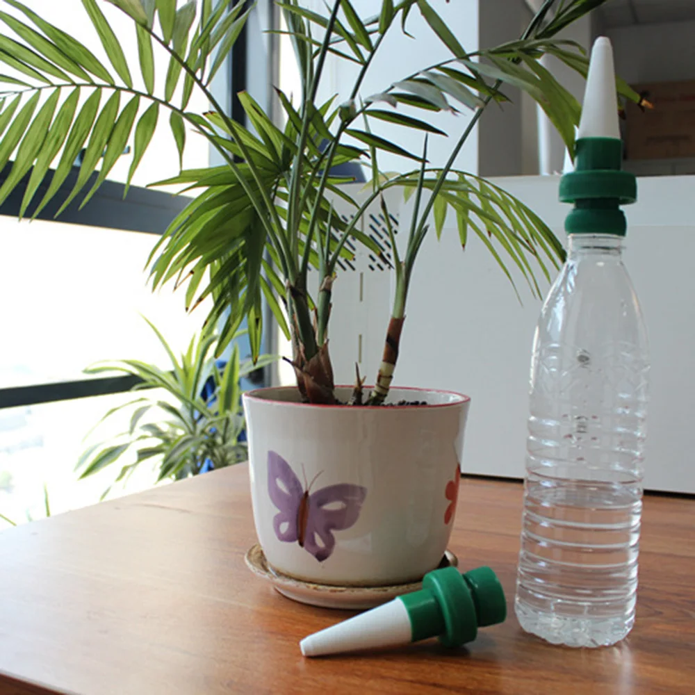 4pcs Plant Watering Devices Automatic Irrigation Plant Self Watering Spikes Garden Stakes for Potted Plants Flower Vacation